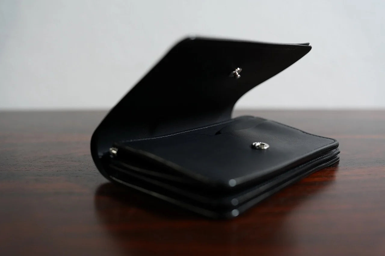 forme short wallet ILCEA box calf Exclusive