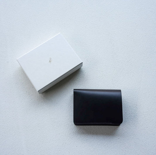 forme post wallet ILCEA box calf Exclusive