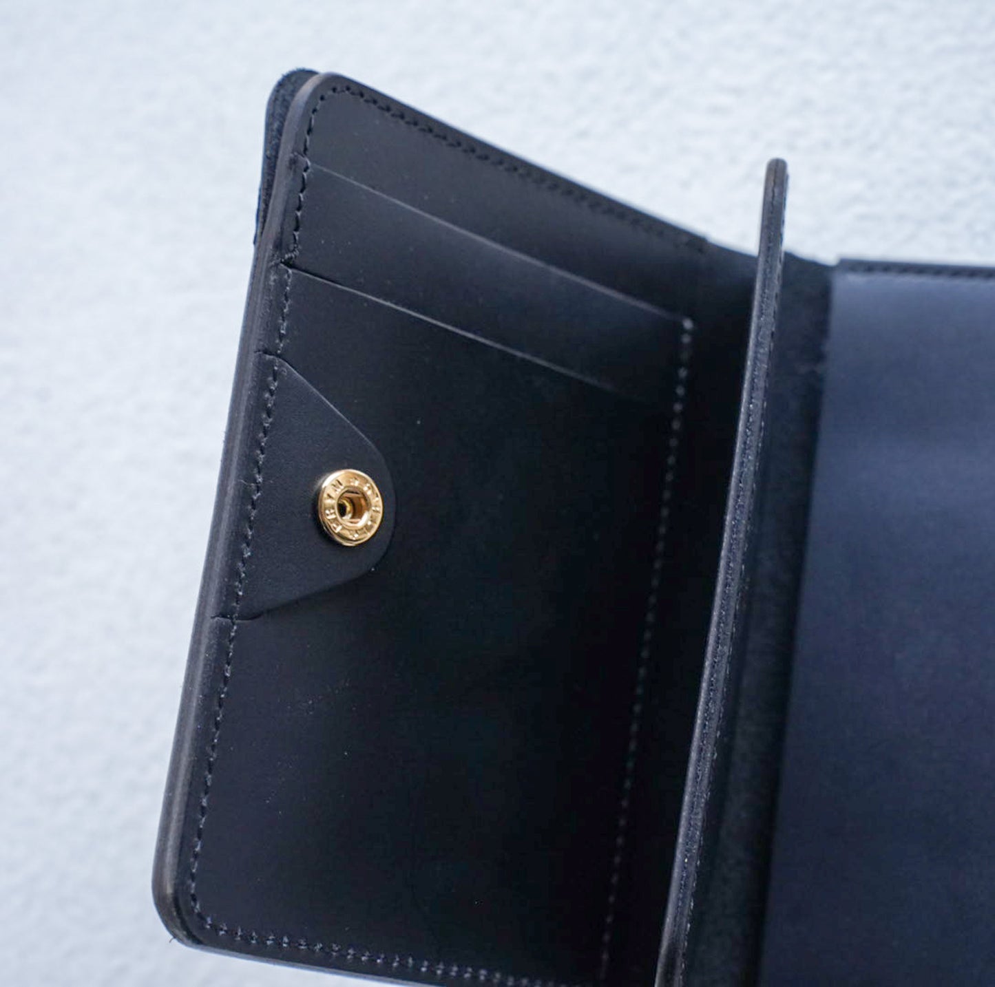 forme post wallet ILCEA box calf Exclusive