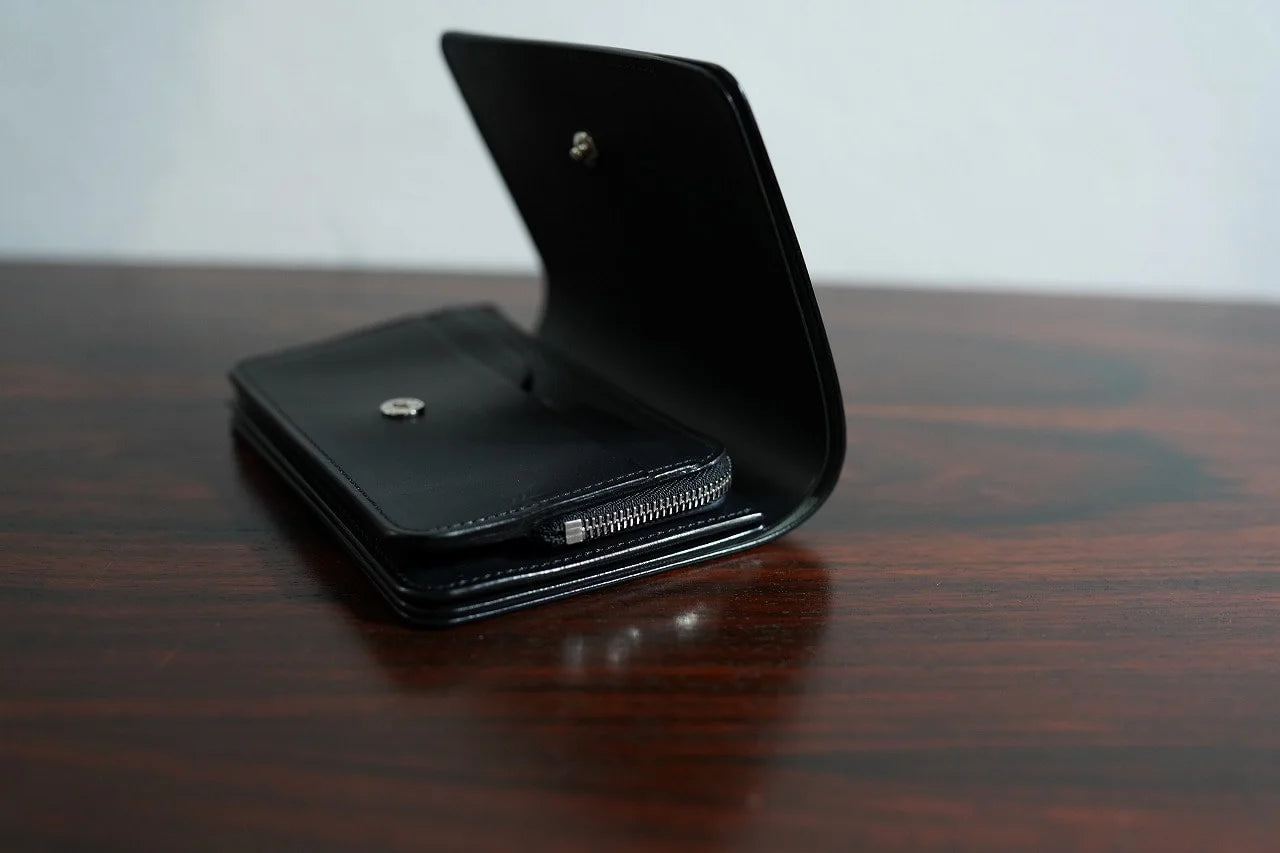 forme short wallet cordovan black Exclusive