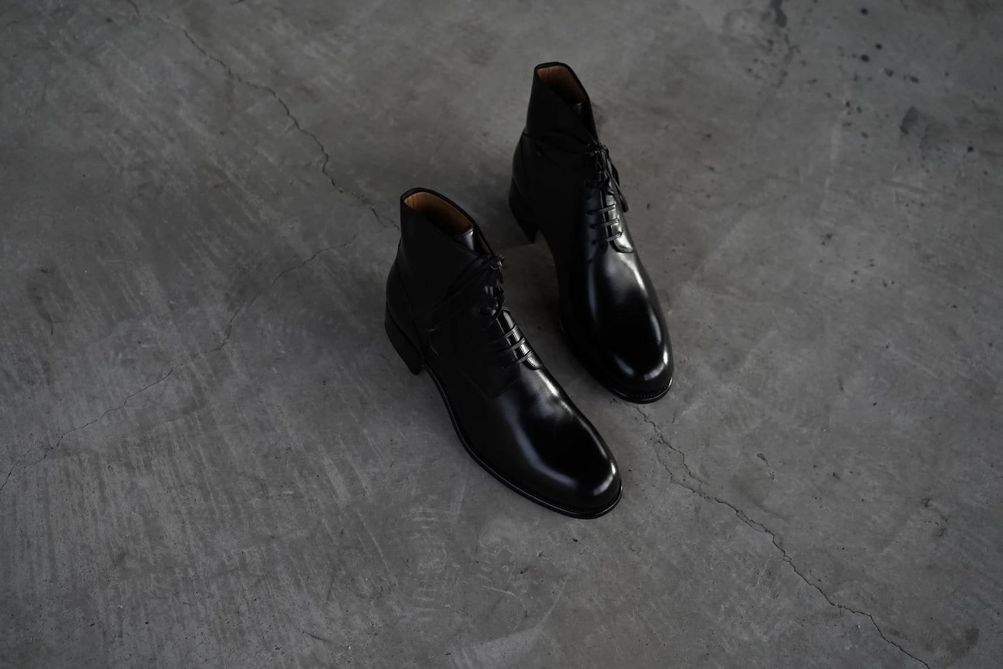 Le Yucca's Plain Toe derby boots