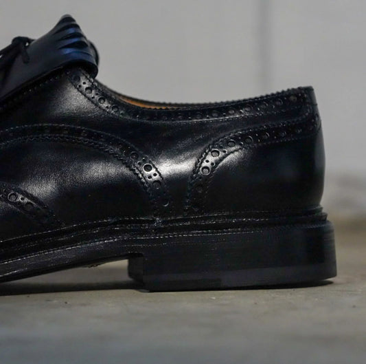 Le Yucca's full brogue derby with kilties