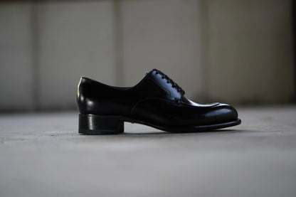 Le Yucca's new u-tip shoes