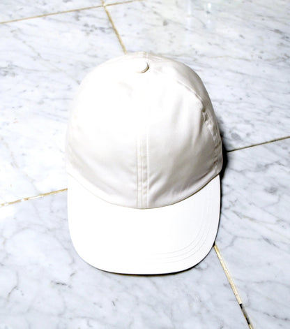 The cap waterproof gabardine