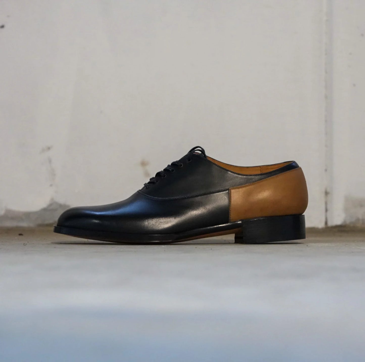 forme Lim balmoral plain toe black calf×shf mckay